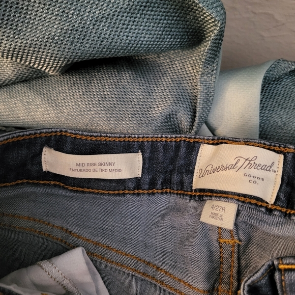 Universal Thread EUC Jeans - Picture 3 of 5